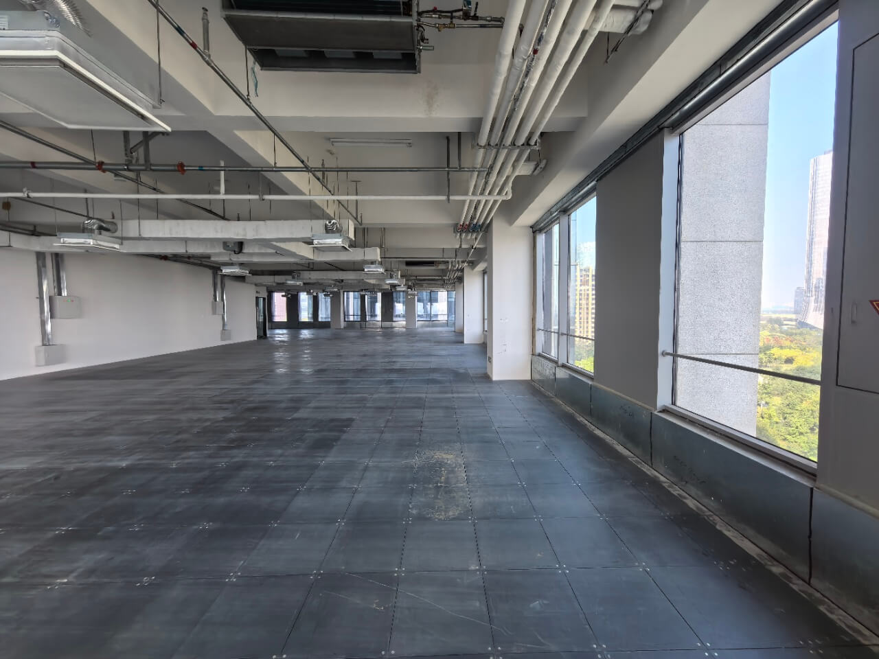 鹏润中心     2200平米办公室  